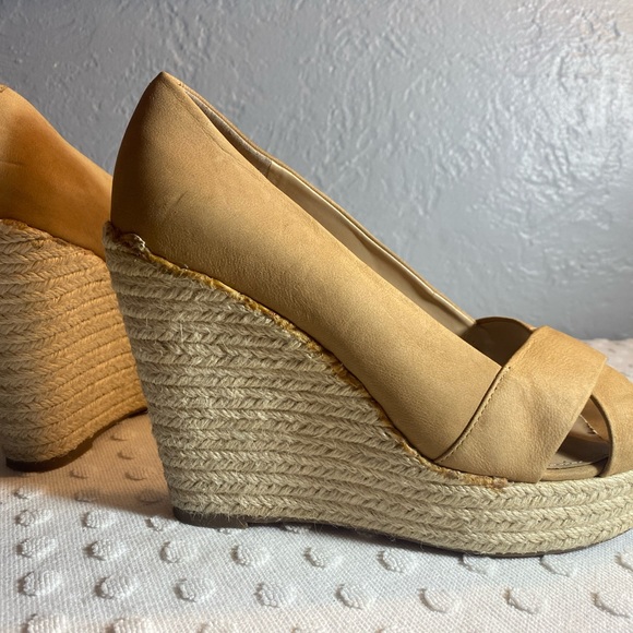 VINCE CAMUTO Womens Taryn Nubuck Jute Peeptoe Wedge - Picture 11 of 16